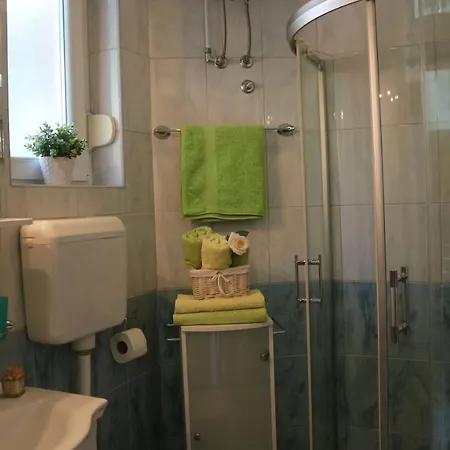 Apartment Komel Ii