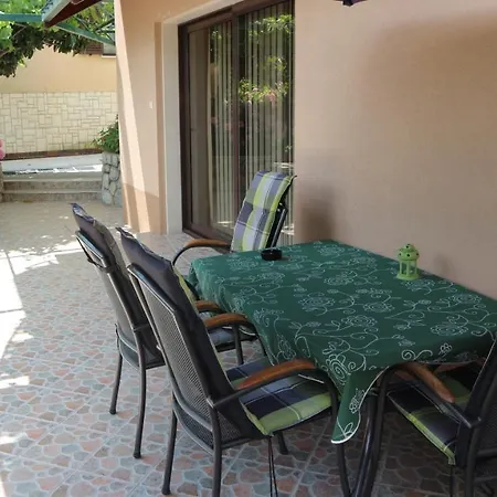 Apartmán Komel Ii *