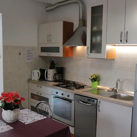 Apartment Komel Ii