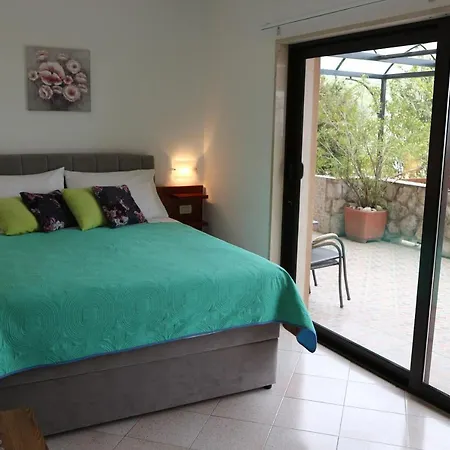 Apartment Komel Ii