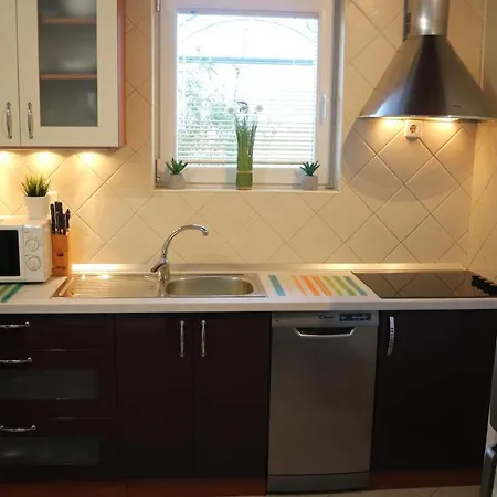 Apartment Komel Ii