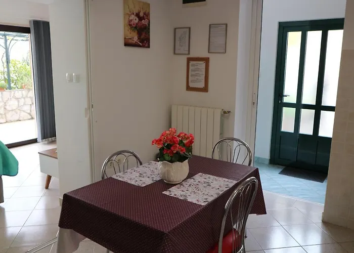 Komel Ii Apartamento *