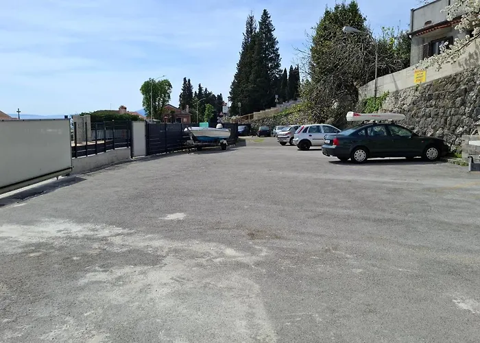 Komel Ii Appartamento *