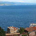 Komel Ii Apartament