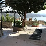 Apartament Komel Ii