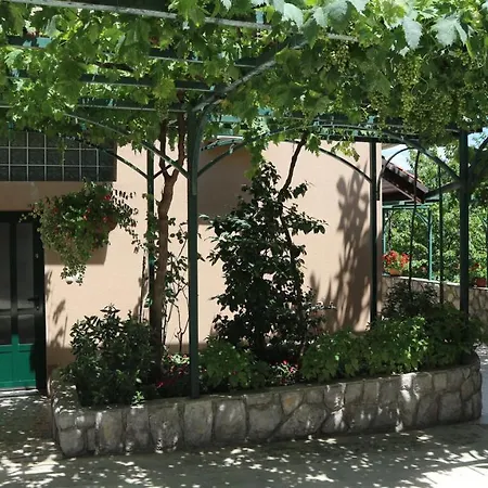 Appartamento Komel Ii