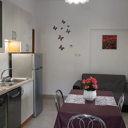 Komel Ii Apartment Opatija