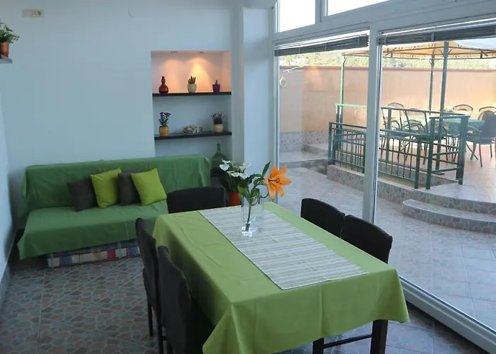 Komel Ii Опатия